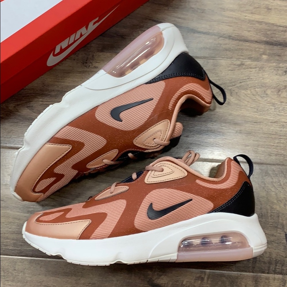 W AIR MAX 200 running shoes - Picture 9 of 16